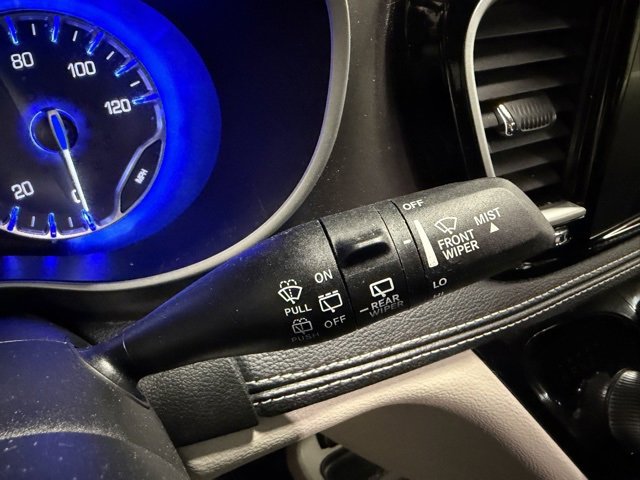 Used 2024 Chrysler Pacifica Touring-L w/ Road Tripper Package image 39