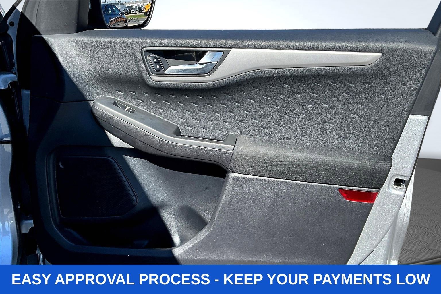 Used 2020 Ford Escape SE image 35