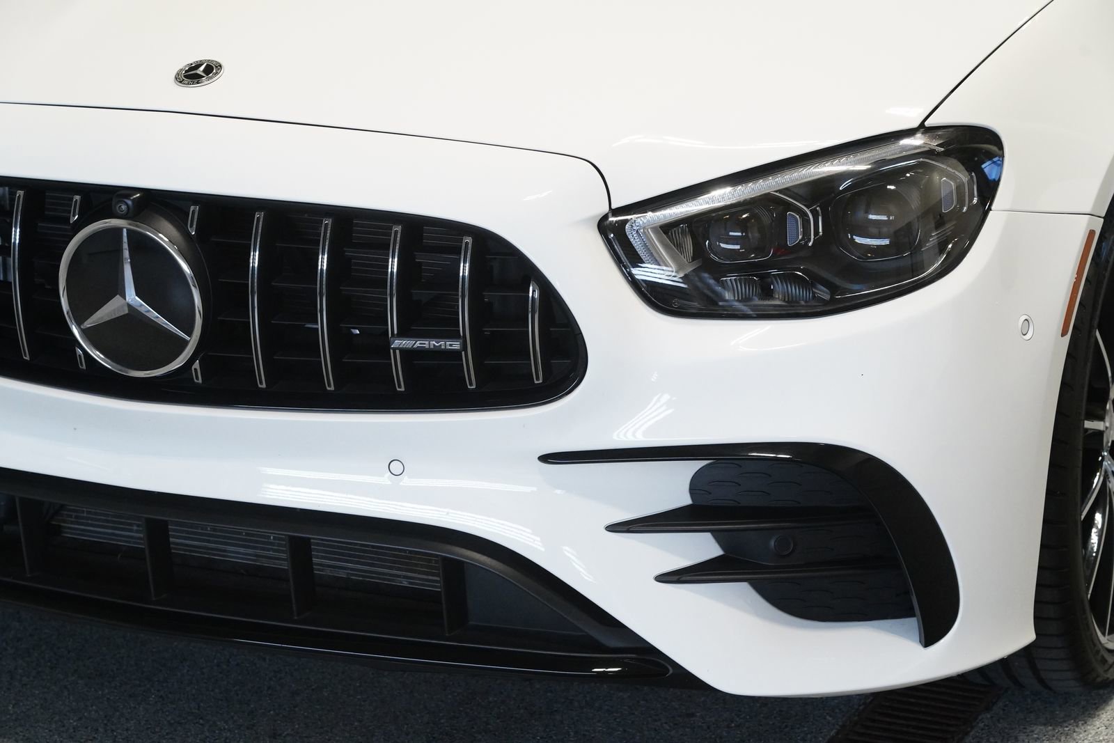 Used 2023 Mercedes-Benz E 53 AMG 4MATIC Cabriolet image 10