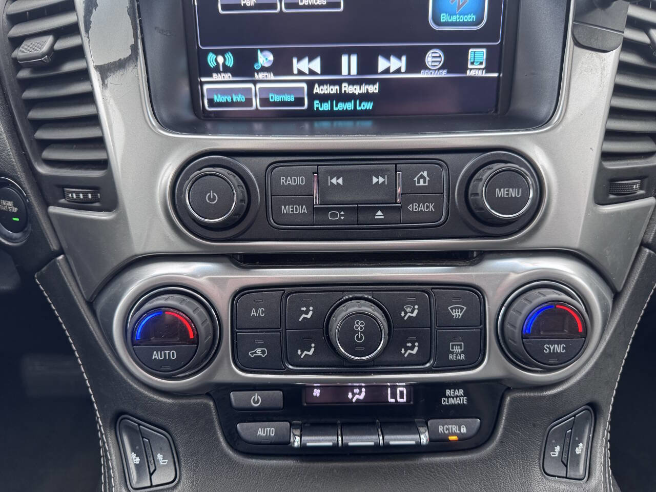 Used 2019 Chevrolet Suburban LT w/ Luxury Package AWD/4WD image 21