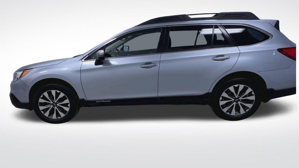 Used 2016 Subaru Outback 2.5i Limited image 5