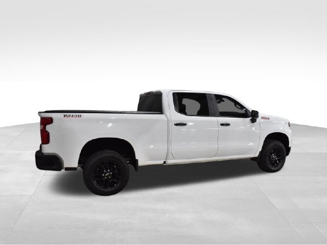 Used 2022 Chevrolet Silverado 1500 LT Trail Boss w/ Bed Protection Package AWD/4WD image 3
