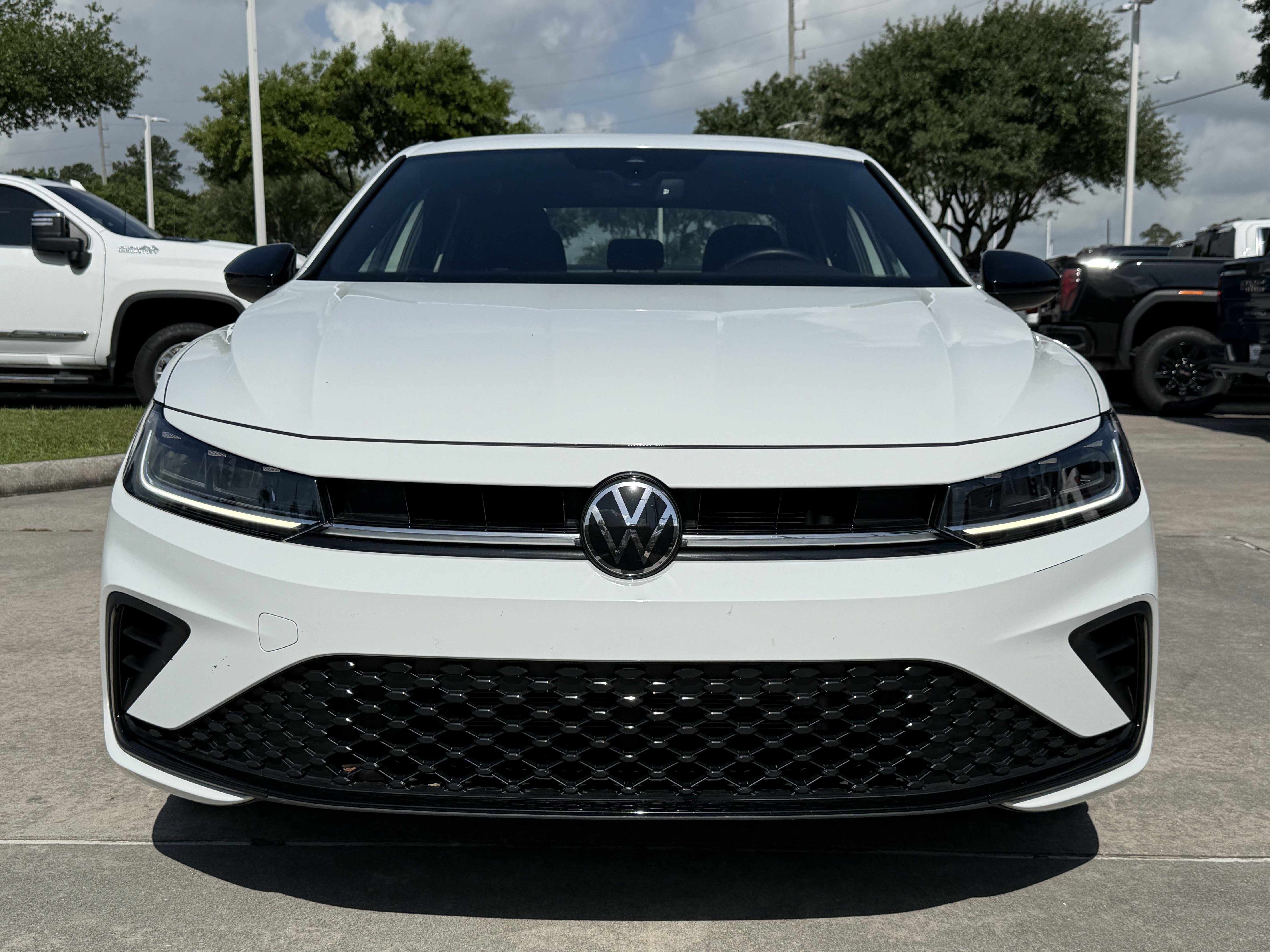 Used 2025 Volkswagen Jetta Sport FWD image 10