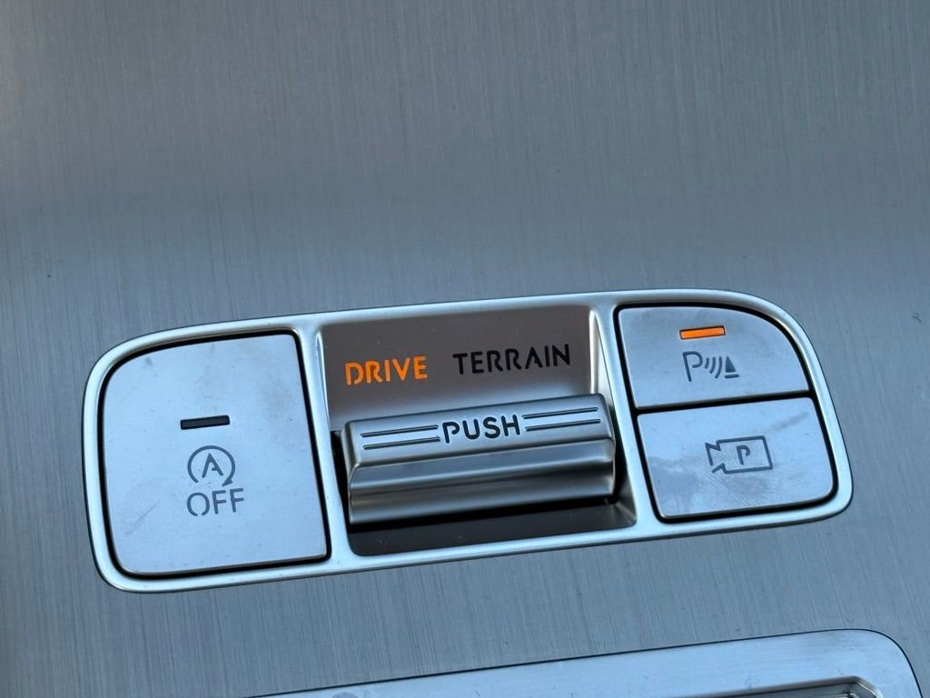 New 2026 Genesis GV70 2.5T Select AWD/4WD image 18