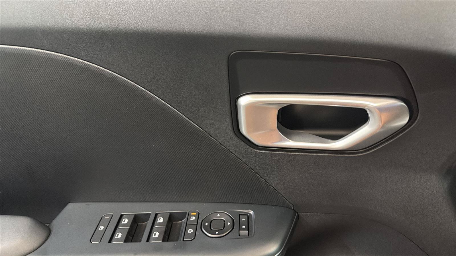 New 2026 Kia K4 FWD image 23