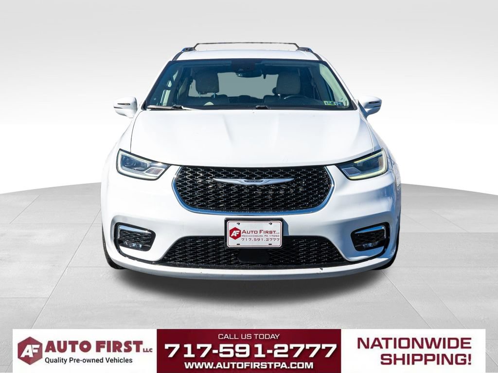 Used 2021 Chrysler Pacifica Touring-L FWD image 8