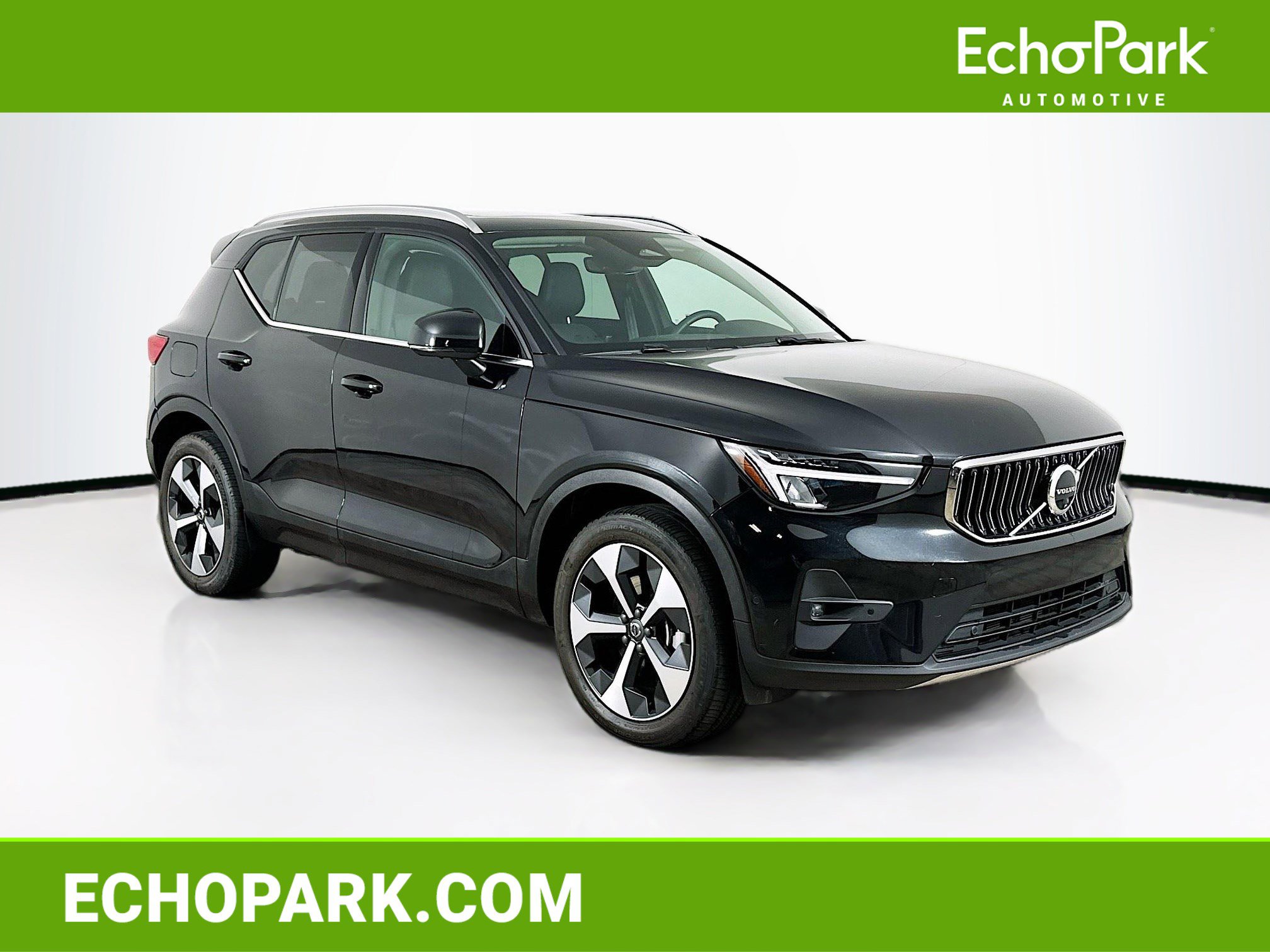 Used 2025 Volvo XC40 B5 Plus