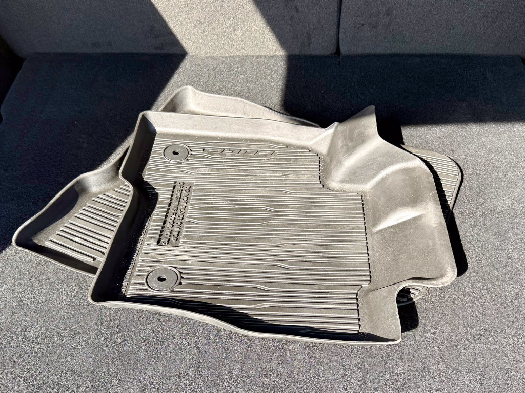 Used 2024 Ford Edge Titanium AWD/4WD image 17