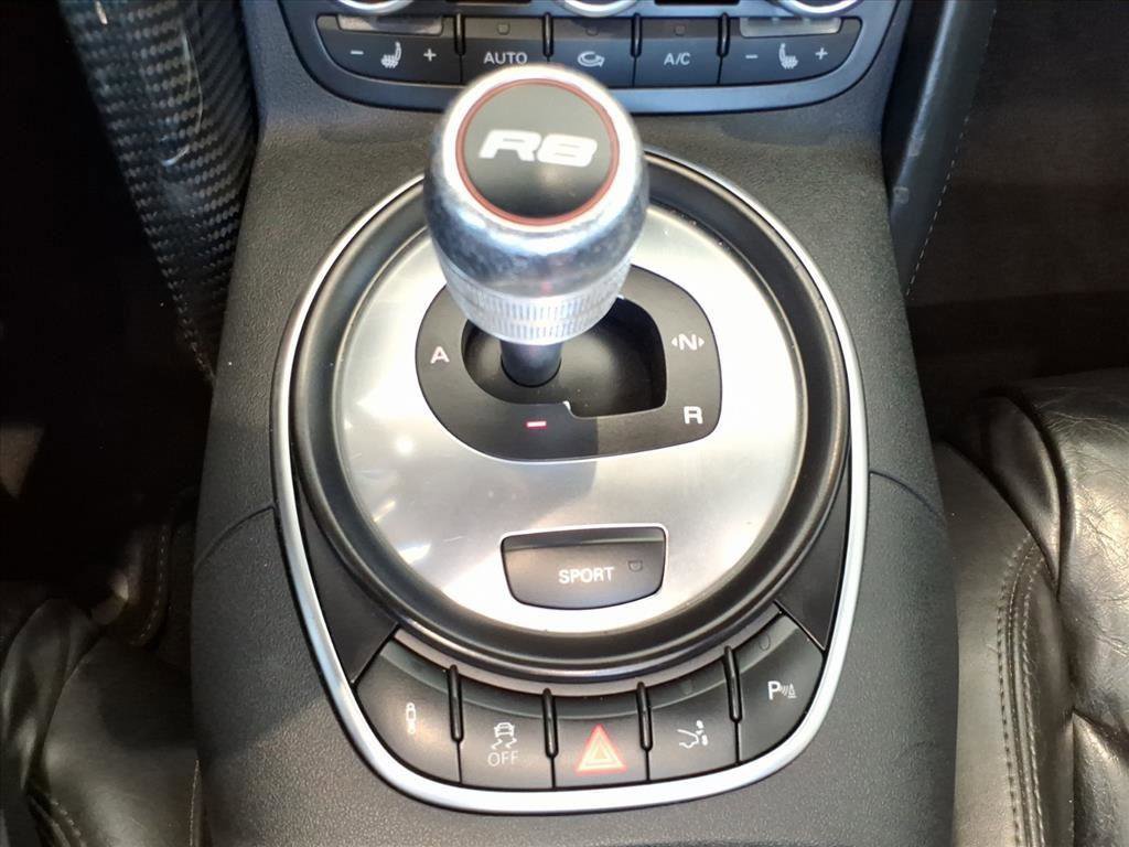 Used 2011 Audi R8 V10 AWD/4WD image 14