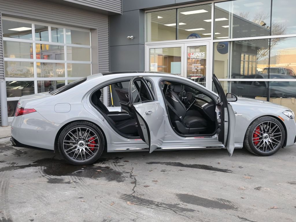 Used 2024 Mercedes-Benz S 63 AMG S w/ Rear Seat Package image 25