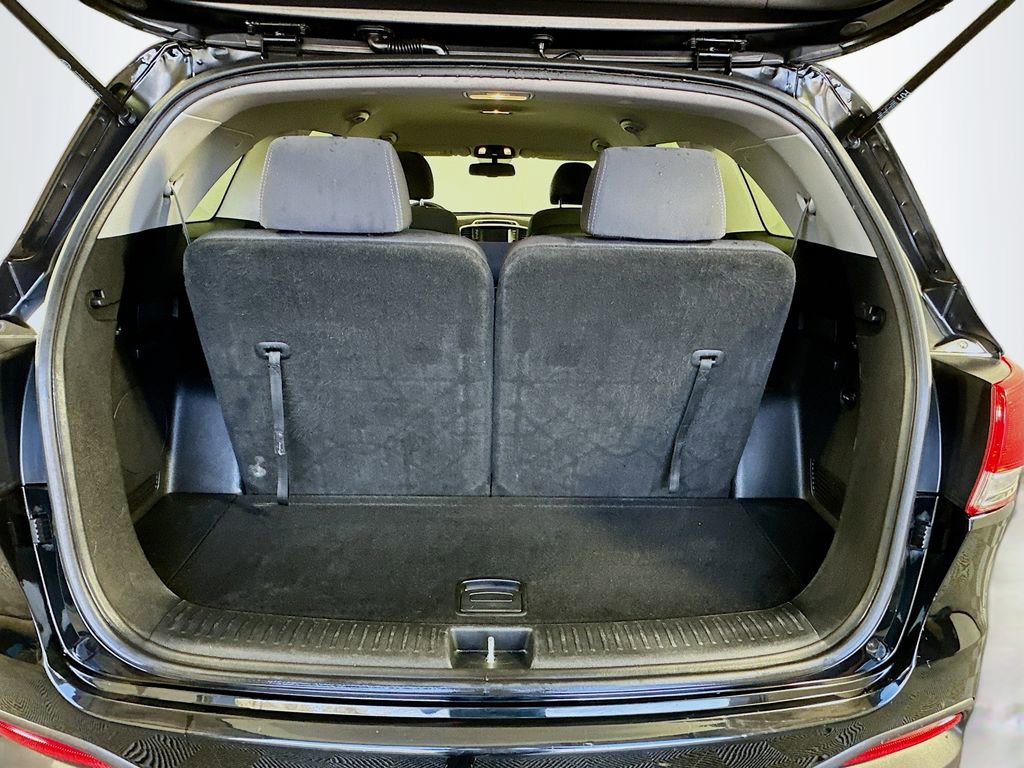 Used 2018 Kia Sorento LX image 25