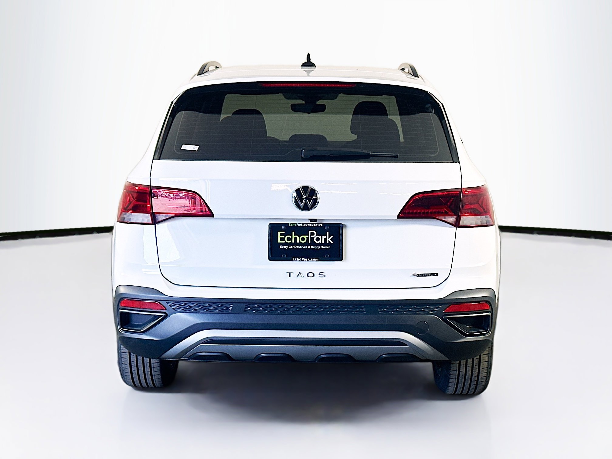 Used 2024 Volkswagen Taos S image 7