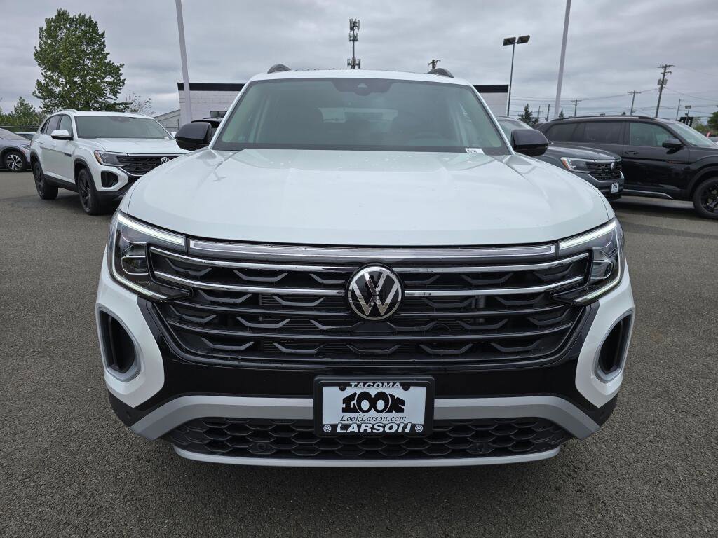 New 2026 Volkswagen Atlas Peak Edition AWD/4WD image 8
