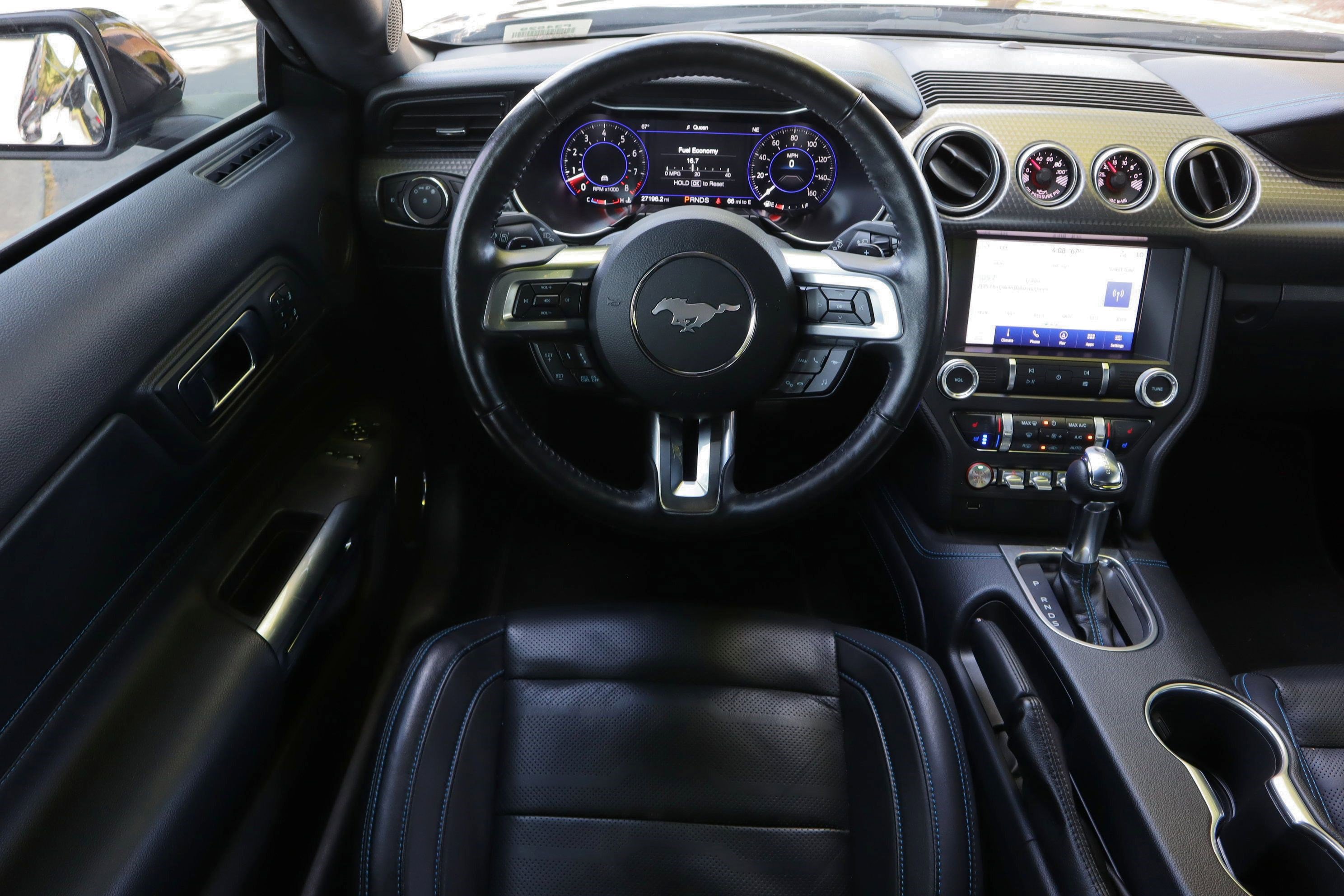Used 2022 Ford Mustang GT Premium w/ GT Performance Package RWD image 30
