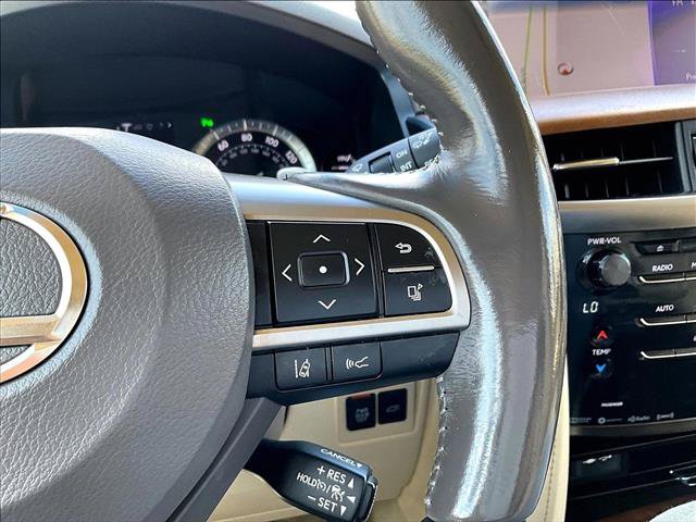Used 2017 Lexus LX 570 4WD w/ Luxury Package image 19