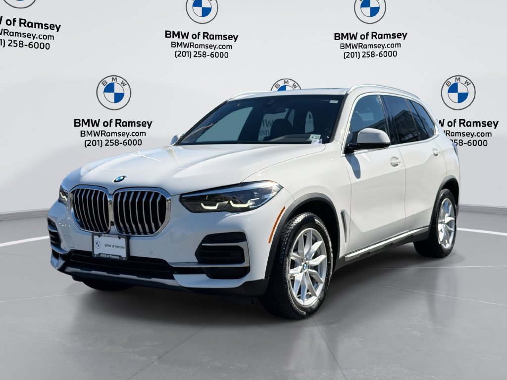 Used 2022 BMW X5 xDrive40i AWD/4WD image 1
