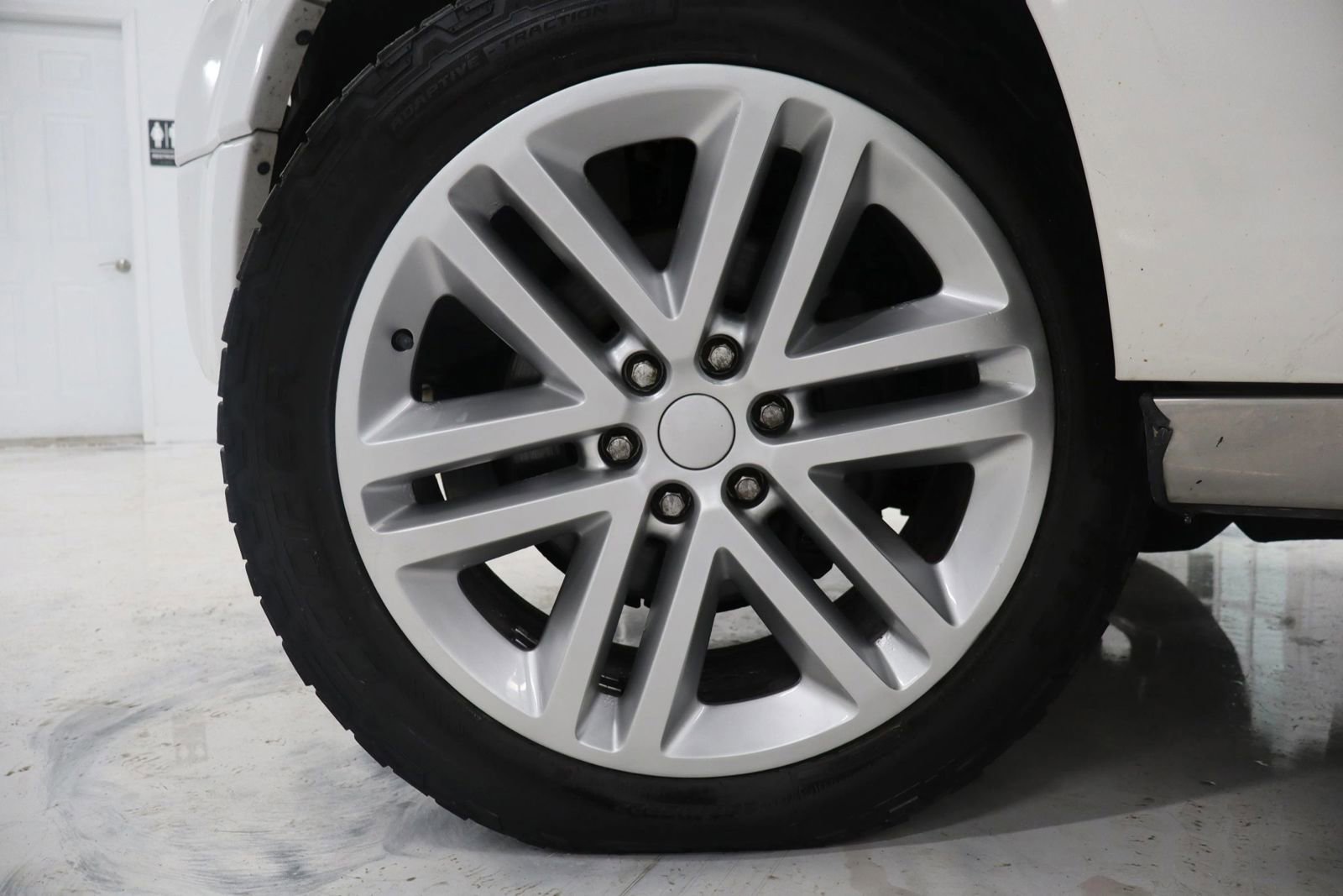 Used 2016 Ford Expedition EL Platinum image 9