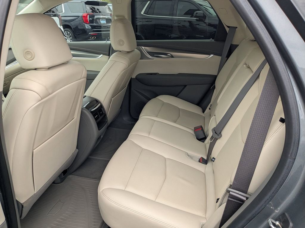 Used 2021 Cadillac XT5 Premium Luxury FWD image 13