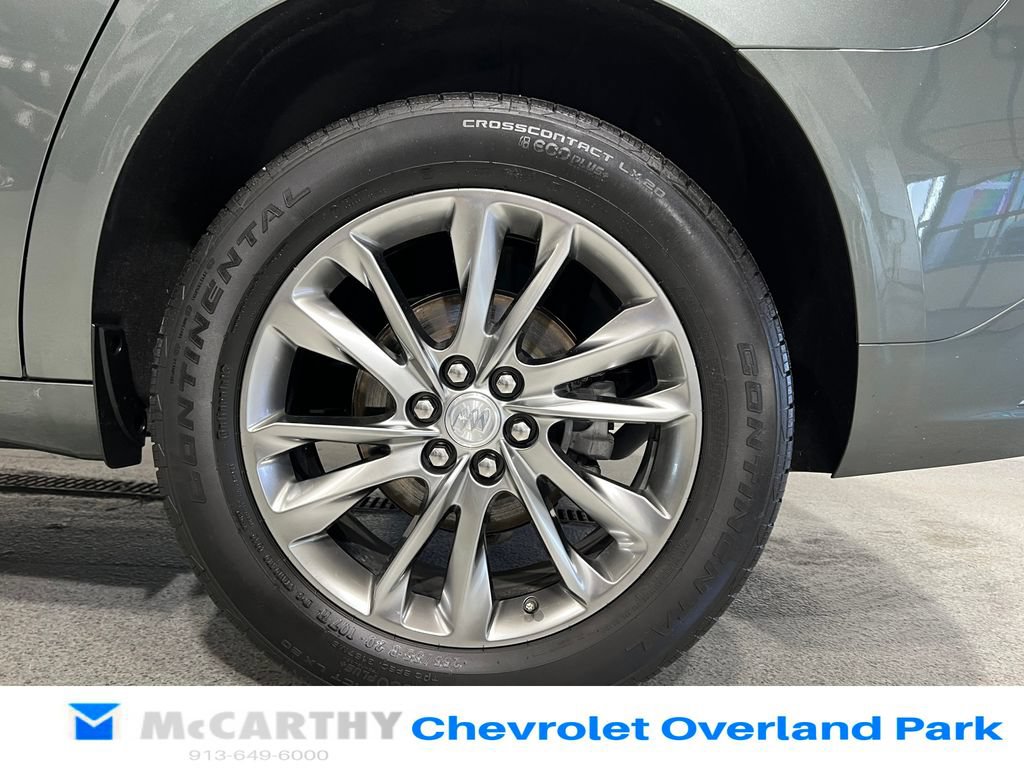 Used 2022 Buick Enclave Avenir w/ Avenir Technology Package AWD/4WD image 37