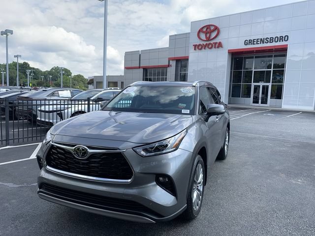 Certified 2026 Toyota Highlander Platinum AWD/4WD video 1