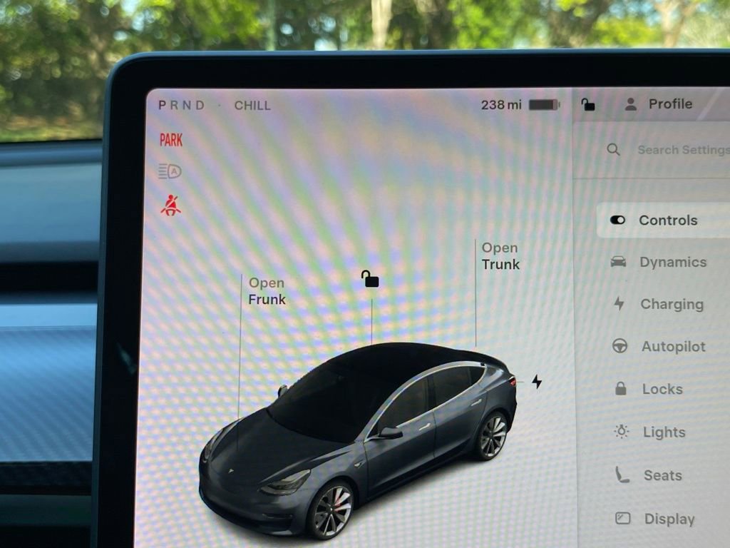 Used 2019 Tesla Model 3 Long Range image 31