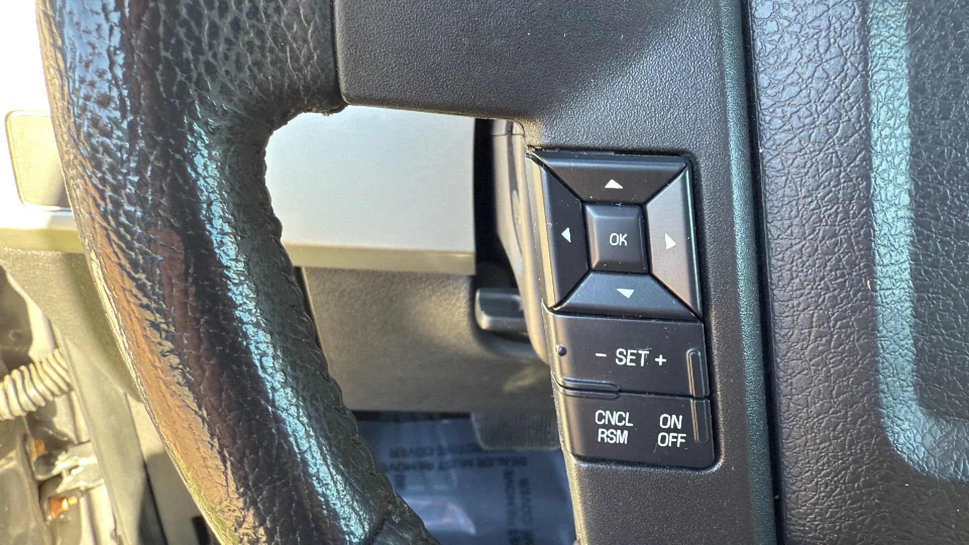 Used 2014 Ford F150 FX4 w/ Equipment Group 402A Luxury image 40