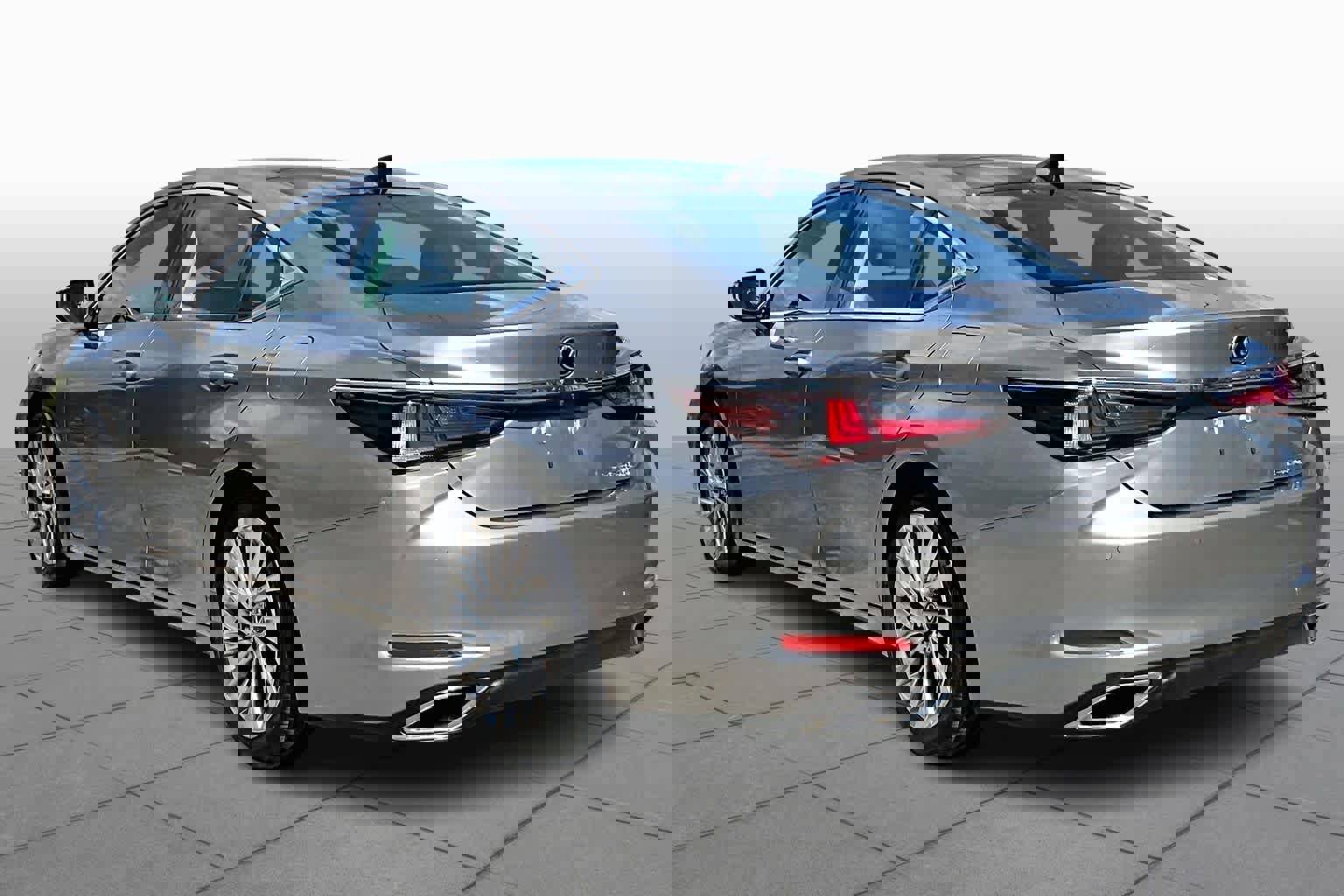 Used 2021 Lexus ES 350 Ultra Luxury w/ Accessory Package 2 image 12