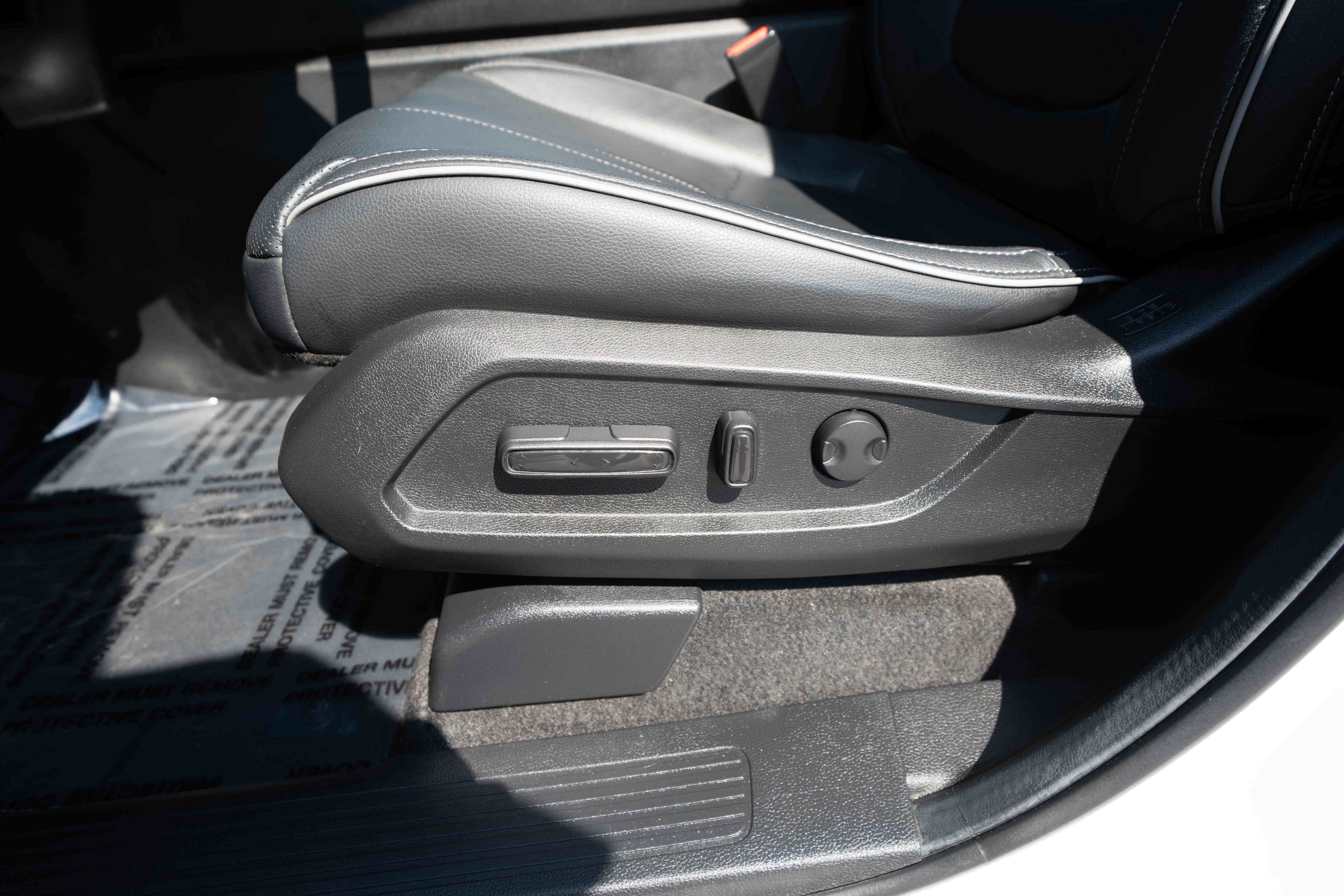 Certified 2025 Honda Pilot Elite image 12