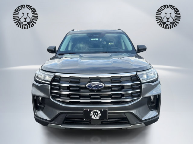 New 2026 Ford Explorer Active w/ Active Comfort Package AWD/4WD image 2