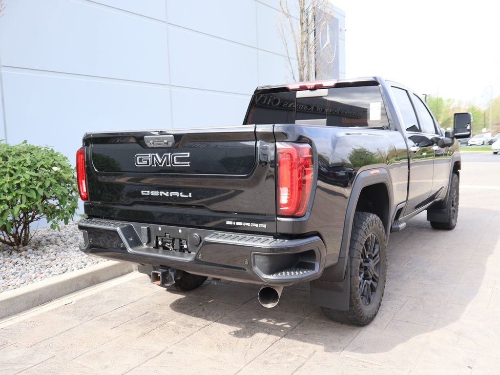 Used 2021 GMC Sierra 2500 Denali w/ Denali Black Diamond Edition AWD/4WD image 8