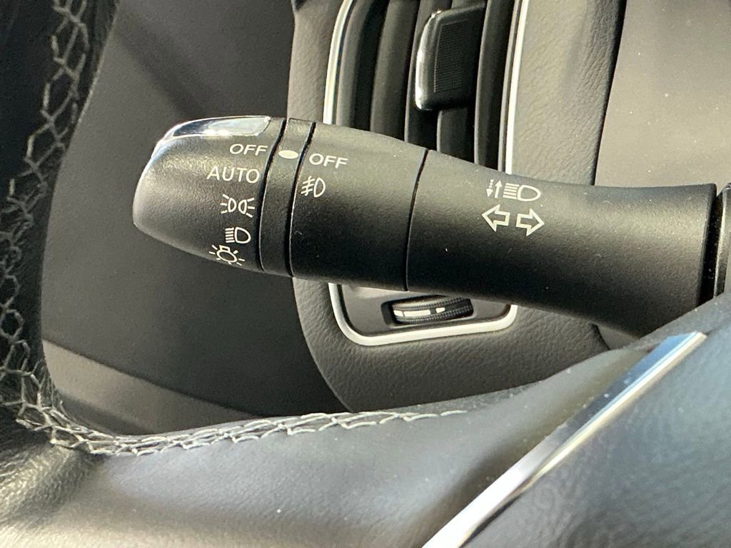 Used 2024 INFINITI Q50 Sensory image 49