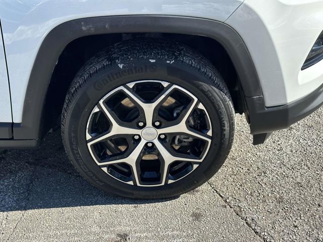 Certified 2024 Jeep Compass Limited image 10