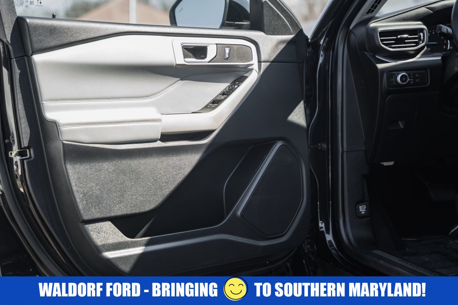 Used 2022 Ford Explorer XLT w/ Equipment Group 202A image 86