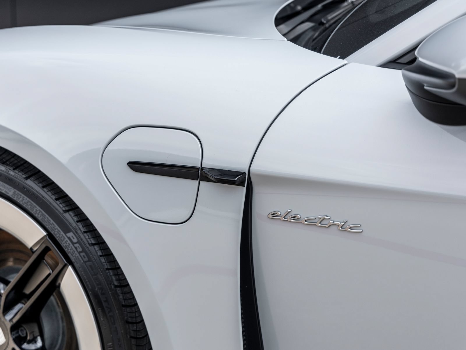 New 2026 Porsche Taycan AWD/4WD image 16