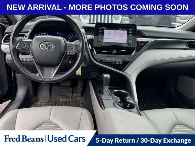 Used 2021 Toyota Camry SE w/ Cold Weather Package image 11