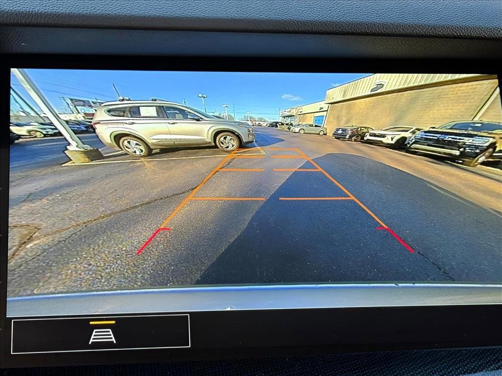 Used 2023 Buick Envision Preferred image 28