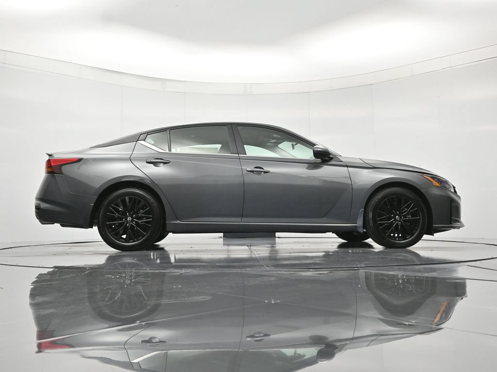 New 2026 Nissan Altima 2.5 SV w/ SV Special Edition Package FWD image 39
