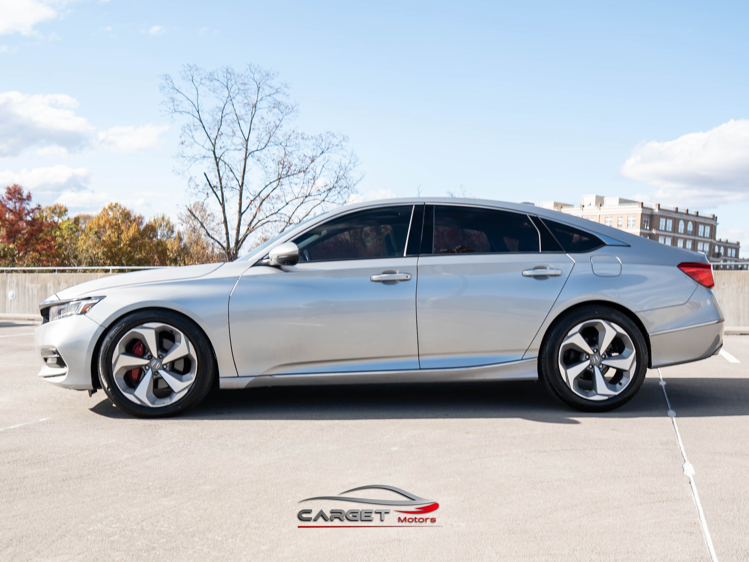 Used 2019 Honda Accord Touring image 4