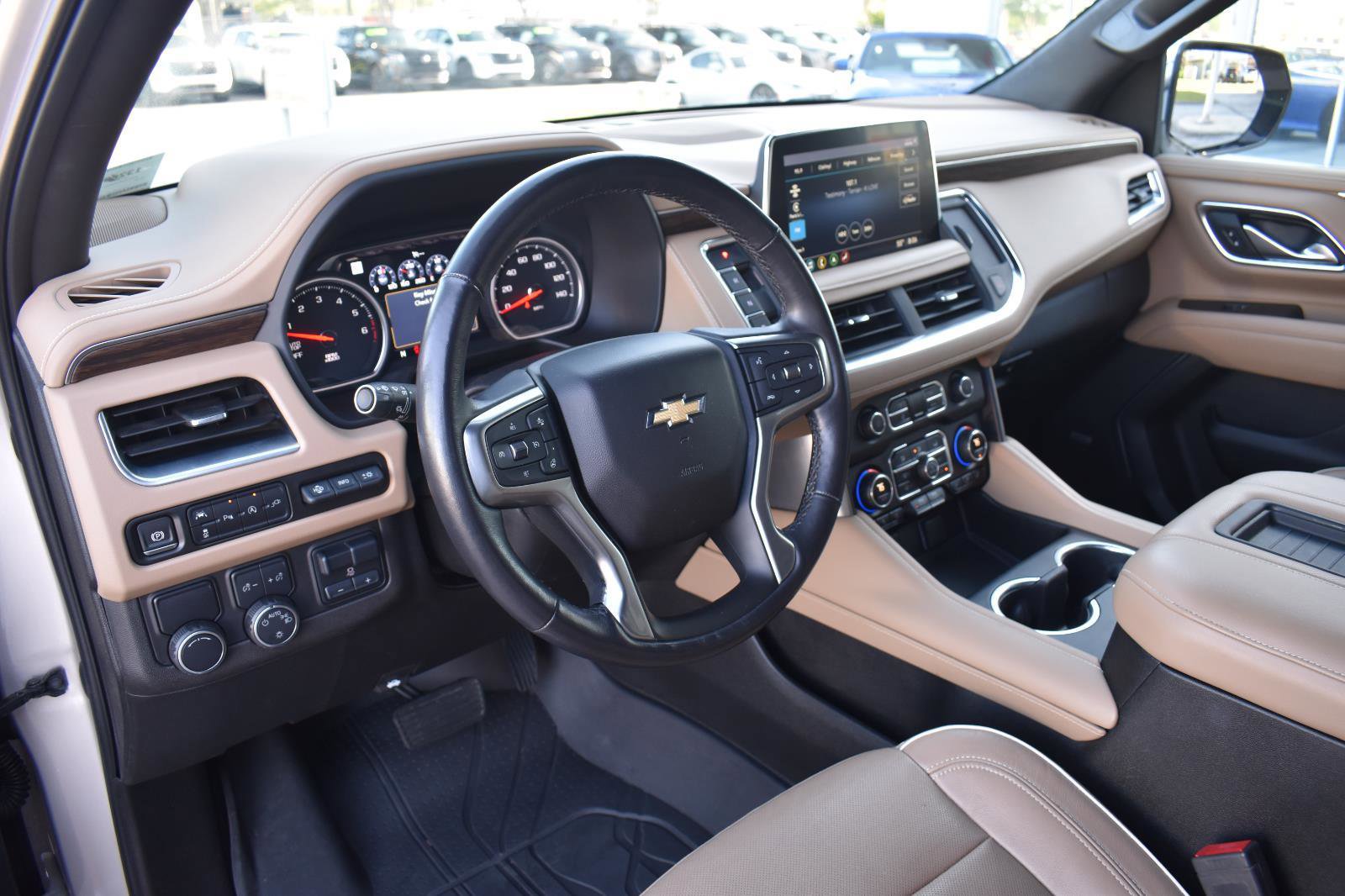 Used 2021 Chevrolet Tahoe Premier w/ Premium Package RWD image 30