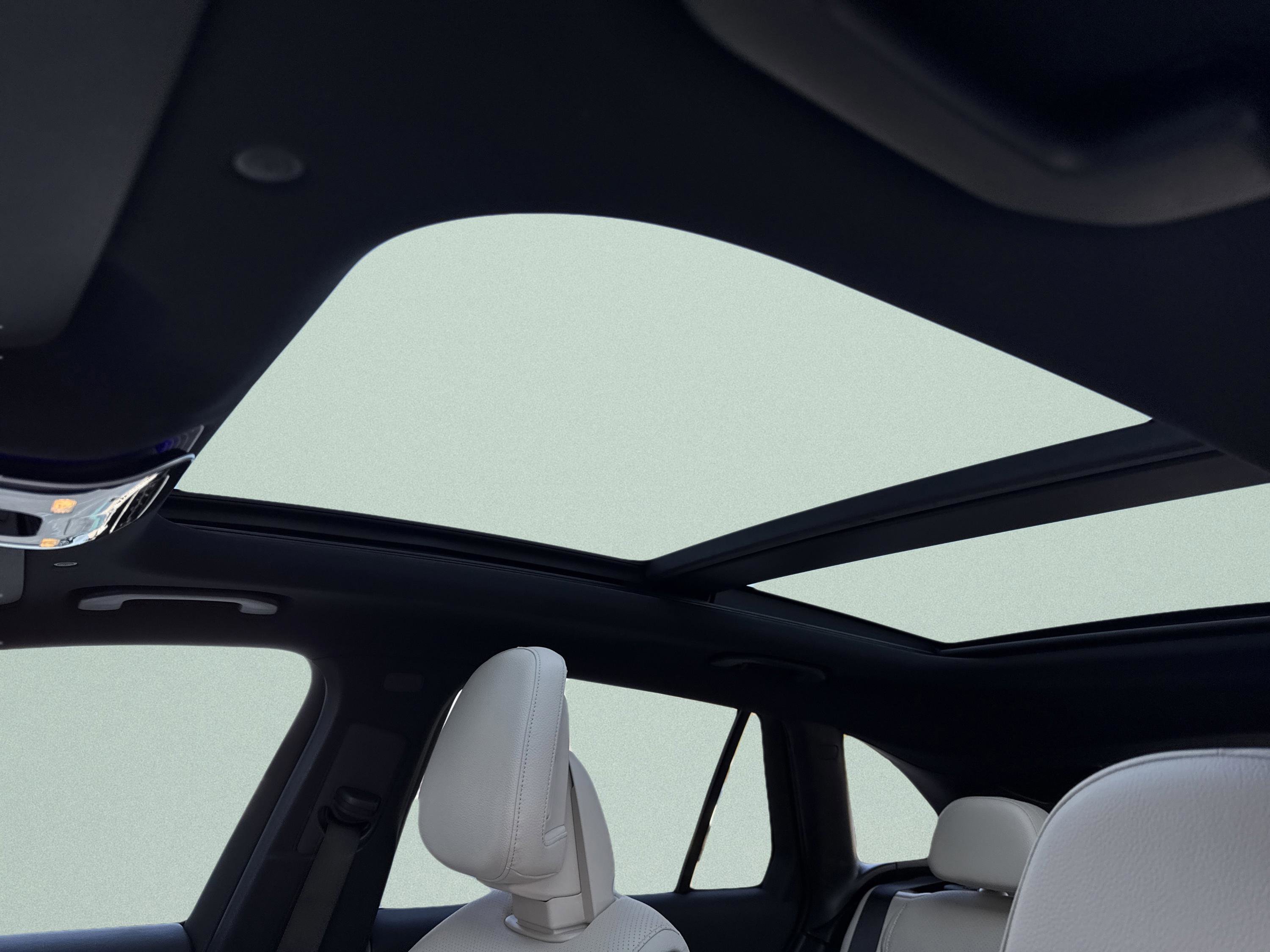 Certified 2023 Mercedes-Benz GLC 300 image 46