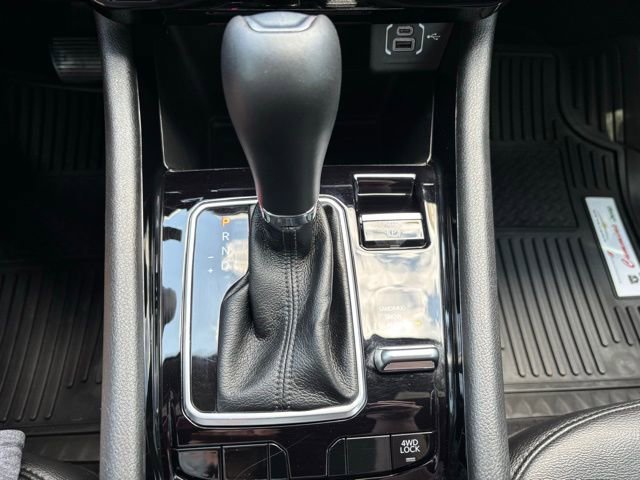 Used 2025 Jeep Compass Limited image 28