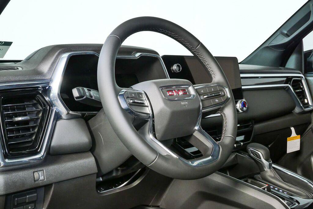 New 2026 GMC Canyon Elevation w/ Convenience Package RWD image 11