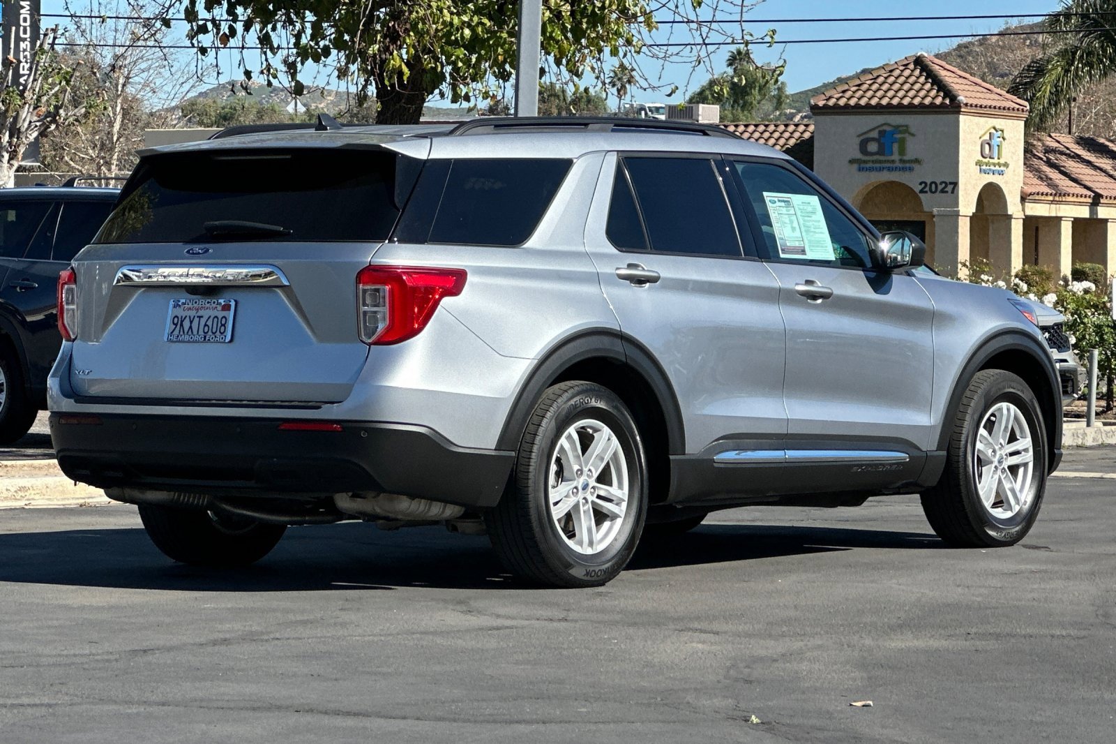 Used 2024 Ford Explorer XLT image 4