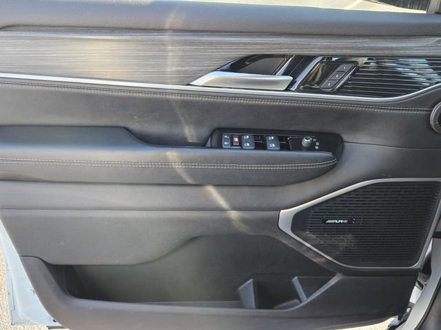 Used 2024 Jeep Wagoneer Series II image 16