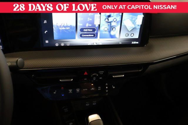 New 2026 Nissan Kicks SR w/ Cold Weather Package image 18