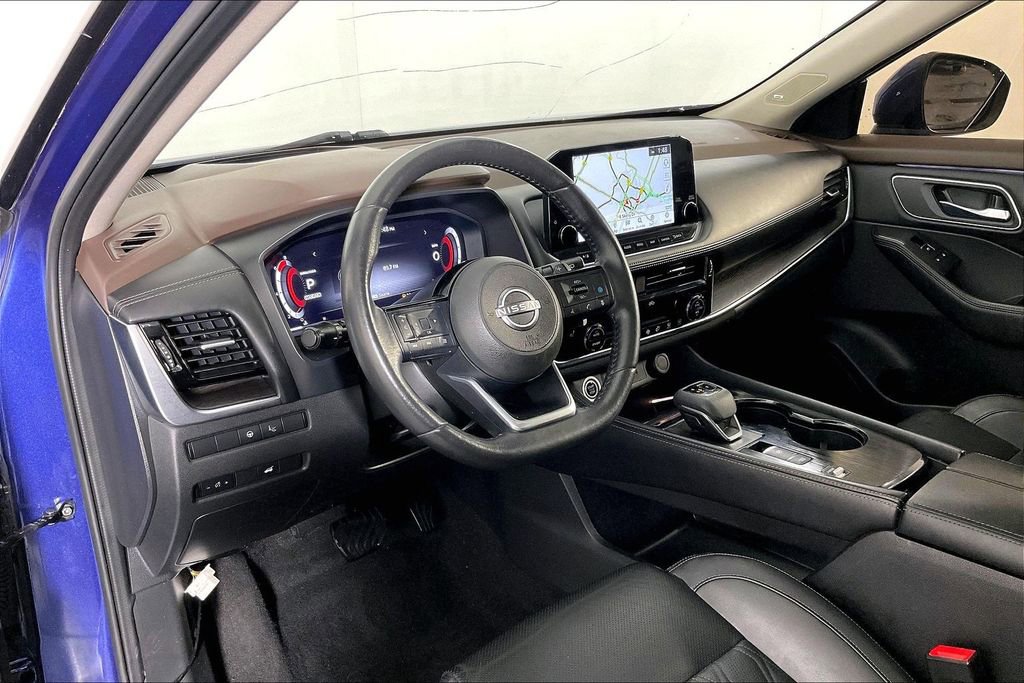 Used 2022 Nissan Rogue Platinum w/ Head-Up Display Package FWD image 18