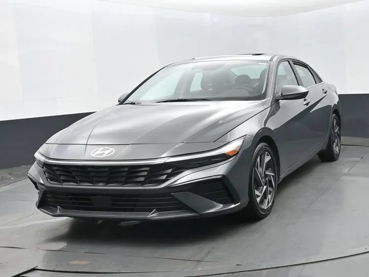 Used 2025 Hyundai Elantra SEL