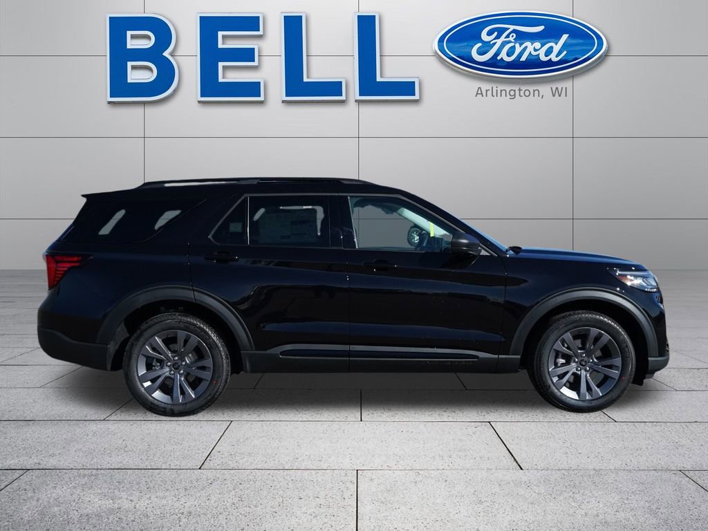 New 2026 Ford Explorer Active image 2