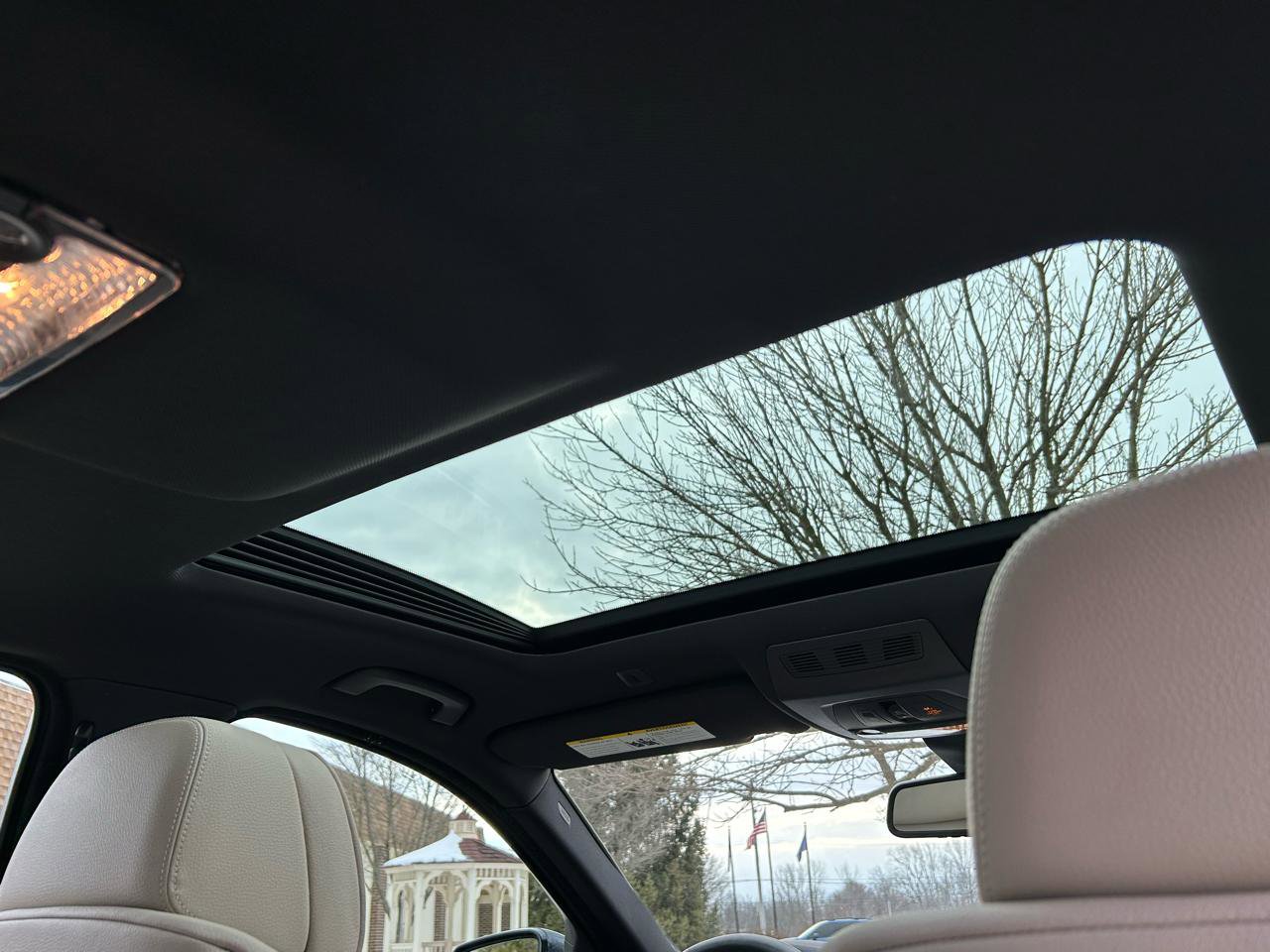 Used 2013 BMW 550i xDrive Sedan image 18