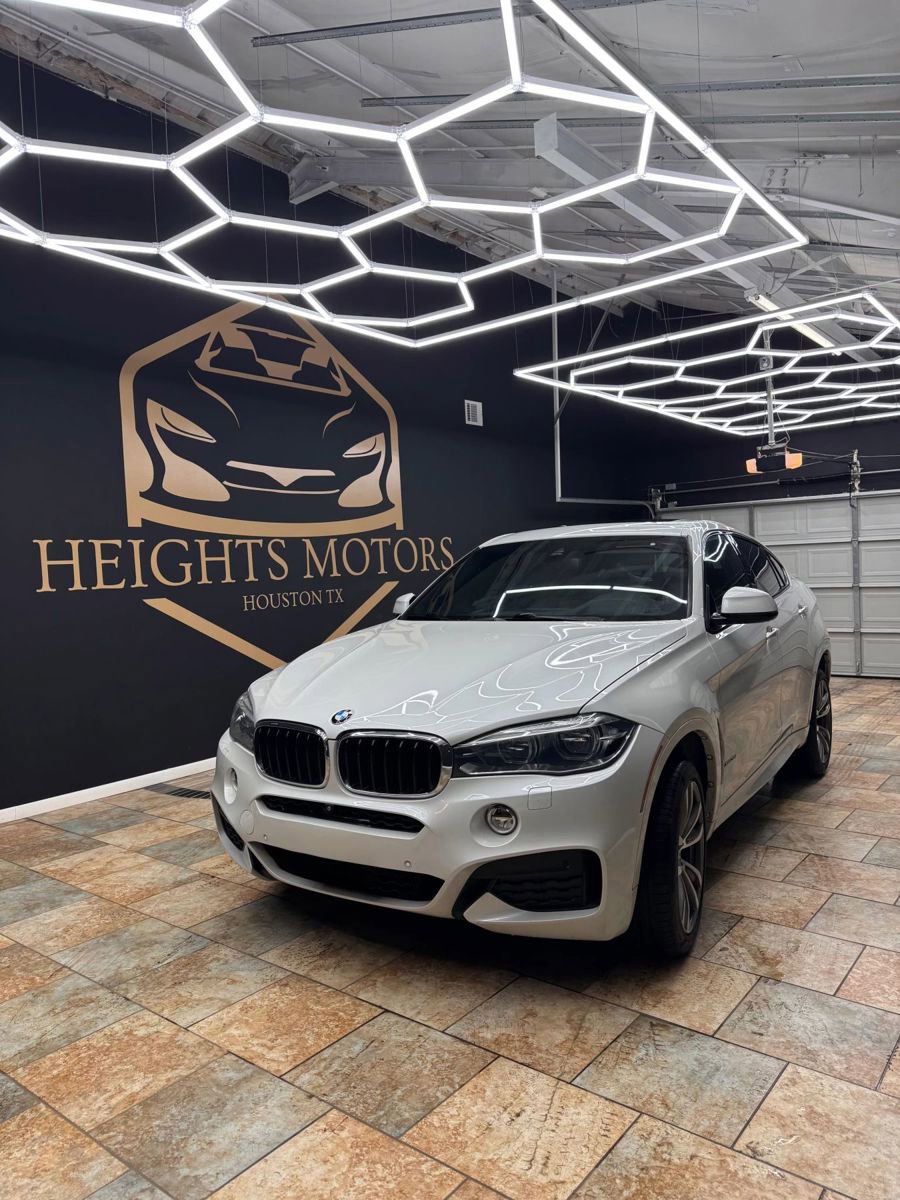 Used 2017 BMW X6 xDrive35i image 2